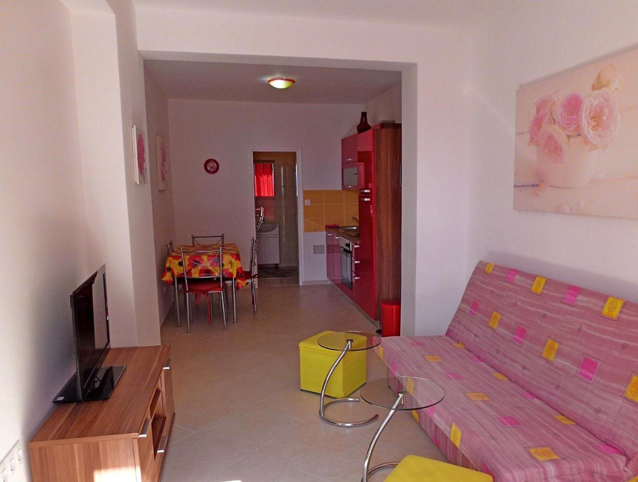 נייביצה Apartment Blanka By El-Pi Tours מראה חיצוני תמונה